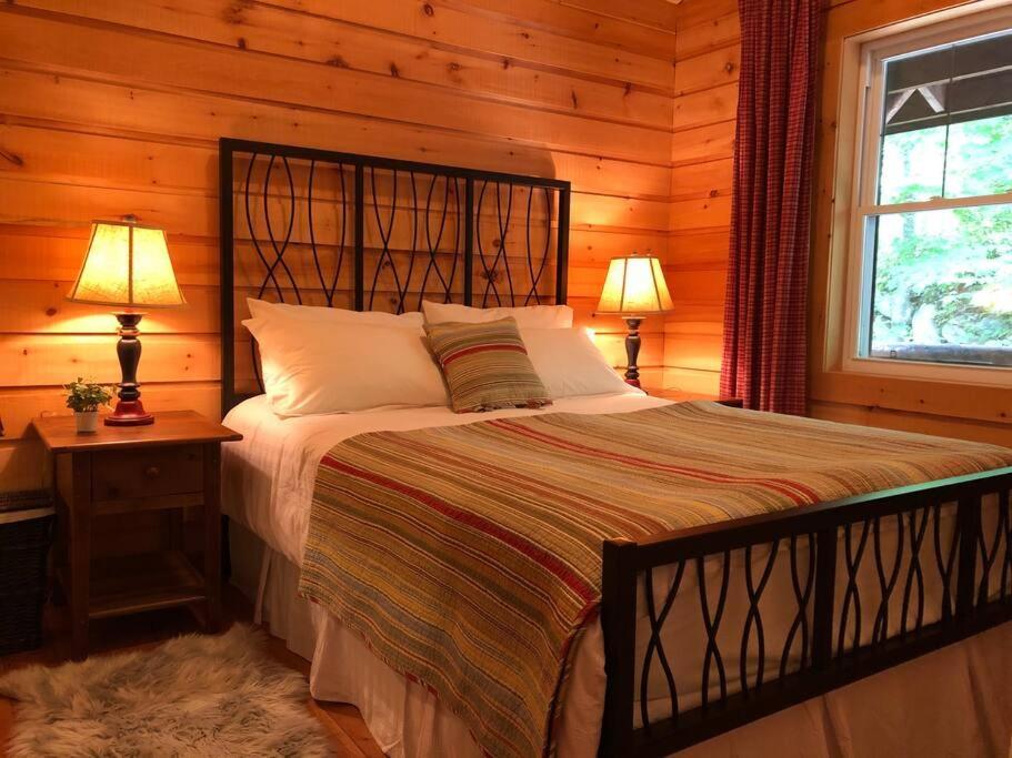 Quiet, Cozy And Comfortable Chalet Val-des-Lacs Exteriör bild